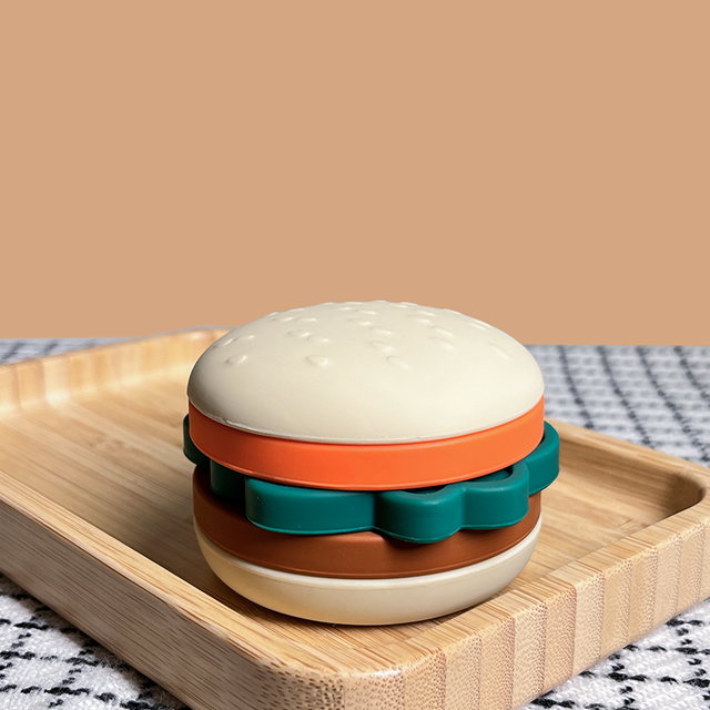 Jouet d'éveil en silicone : le Burger Empilable