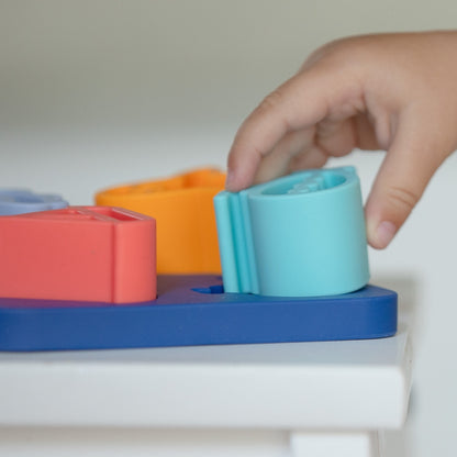 Jouets d'éveil en silicone - Puzzle les engins